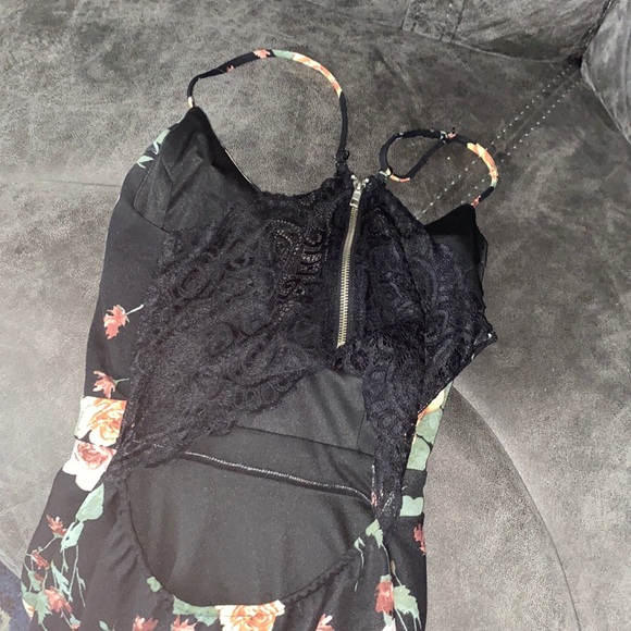 A Small size dress. - Picture 3 of 3